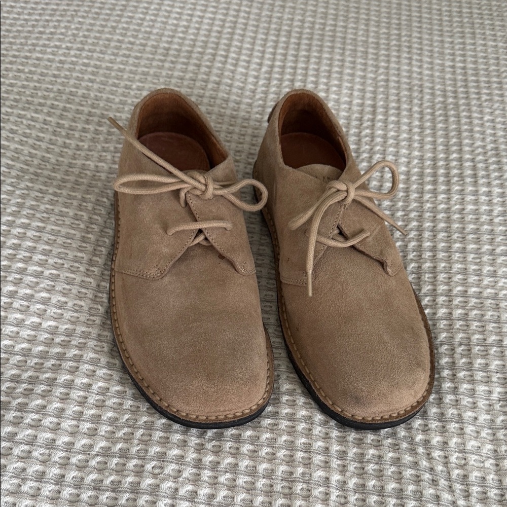 Palladium women’s oxfords in size 38/8
